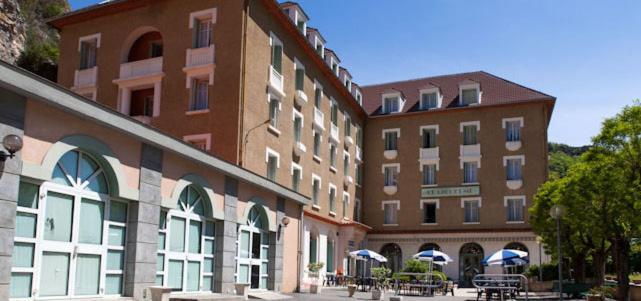 Hotel Le Richelme Дин Ле Бен Екстериор снимка